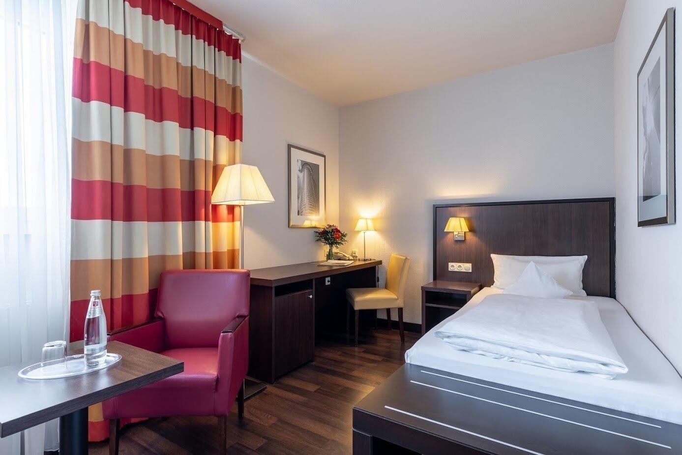 Trip Inn Frankfurt Nordwestzentrum Francfort-sur-le-Main Extérieur photo