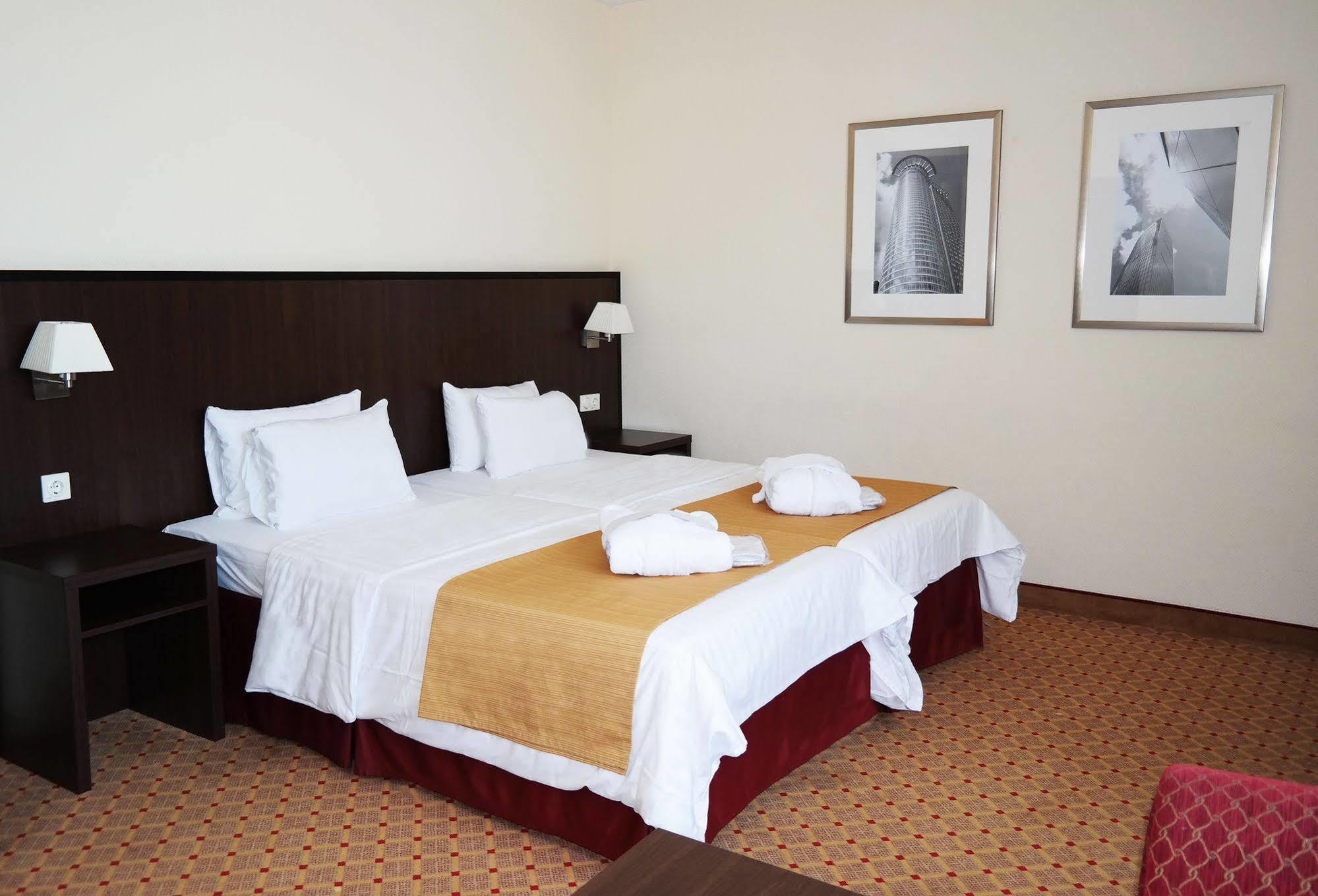 Trip Inn Frankfurt Nordwestzentrum Francfort-sur-le-Main Extérieur photo