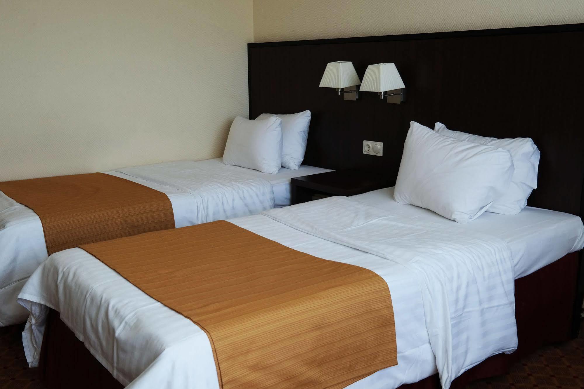 Trip Inn Frankfurt Nordwestzentrum Francfort-sur-le-Main Extérieur photo